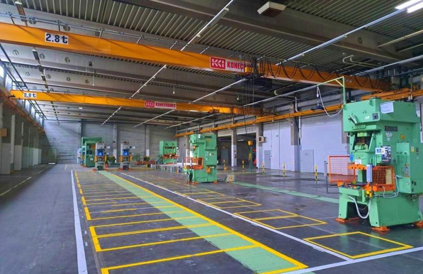 Eladó telephely Dunaújváros